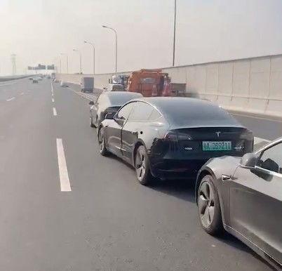 特斯拉高速爆料视频,揭秘未来智能驾驶技术新突破